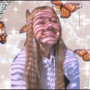 Meet your Posher, Mia